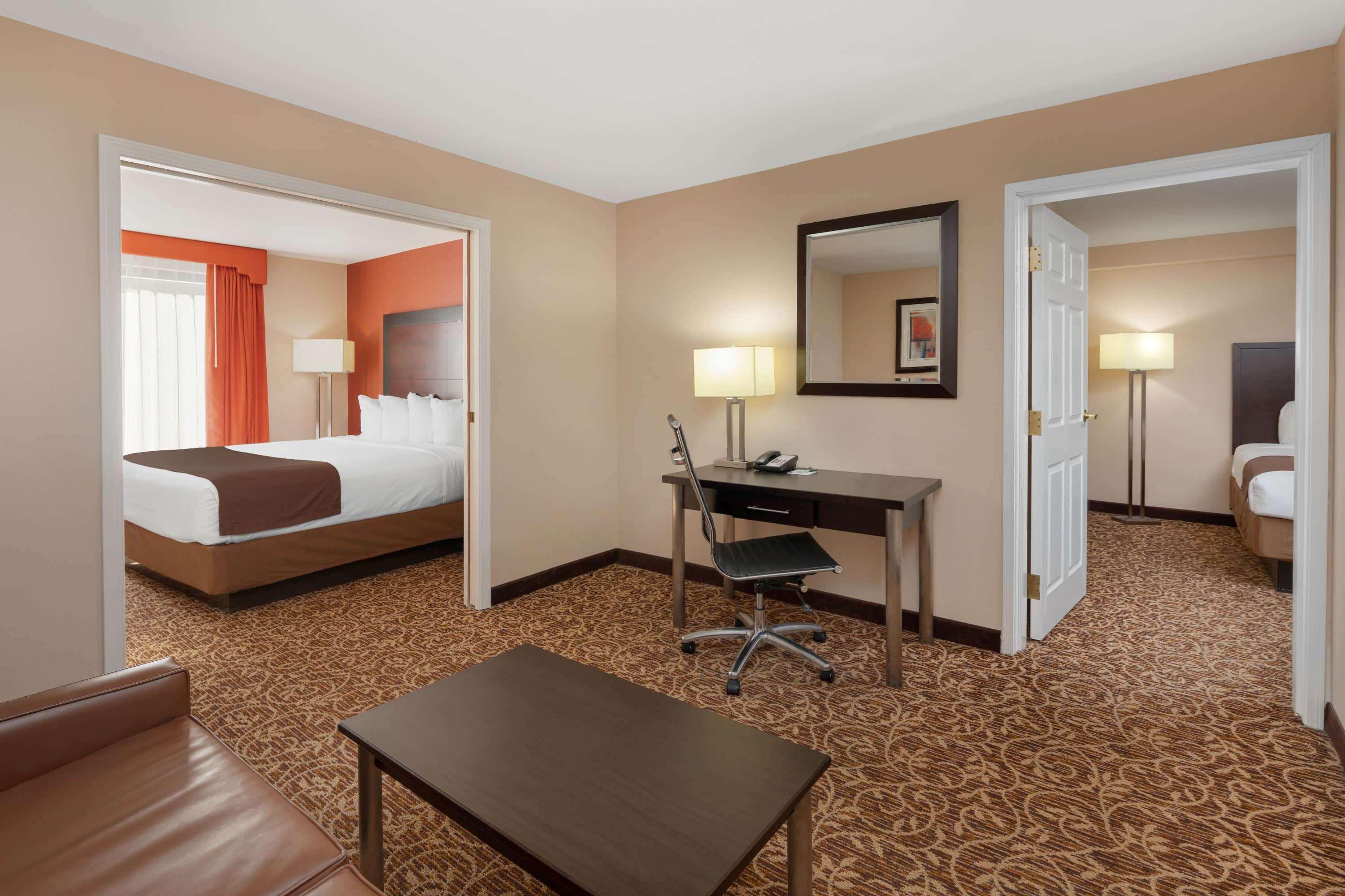 Wingate by Wyndham Atlanta Galleria/ Ballpark Smyrna Bagian luar foto