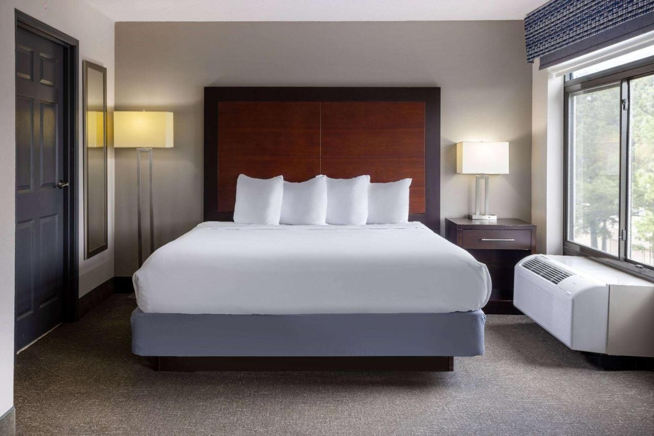 Wingate by Wyndham Atlanta Galleria/ Ballpark Smyrna Bagian luar foto